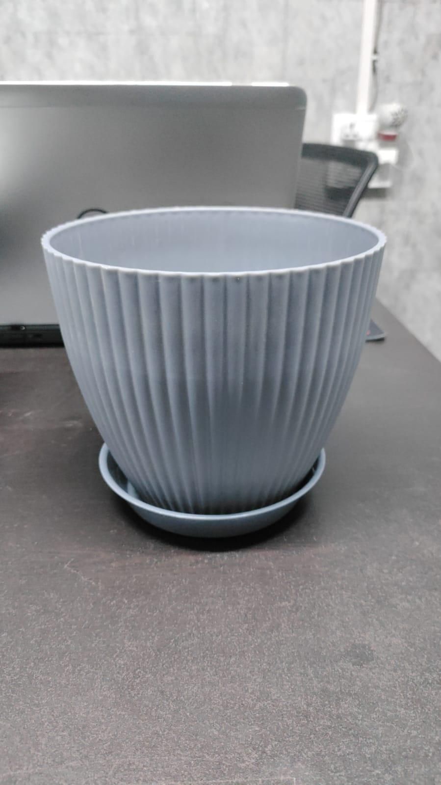 Plastic Round Flower Pot with Drainage Holes & Tray – Indoor/Outdoor