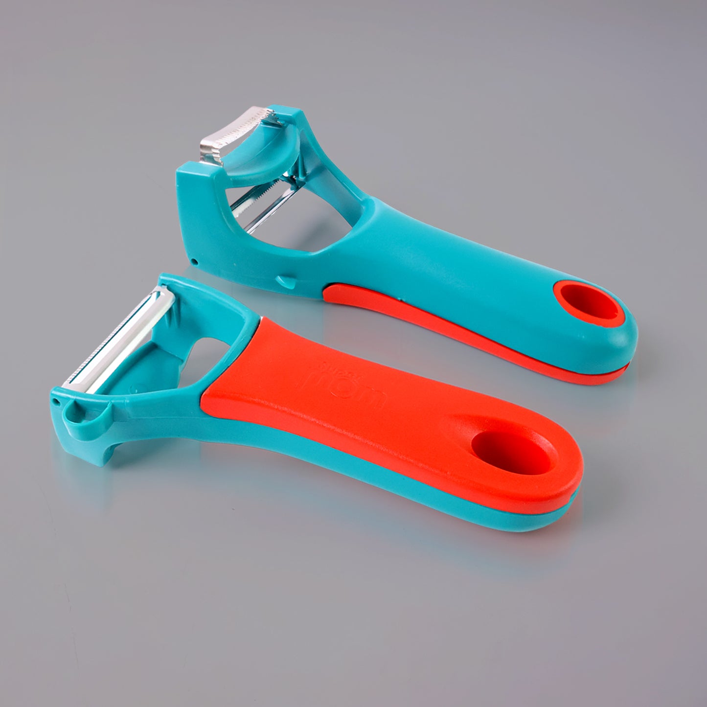 4-in-1 Veggie & Fruit Peeler – The Tiny Tool That Does It All (1 Pc)